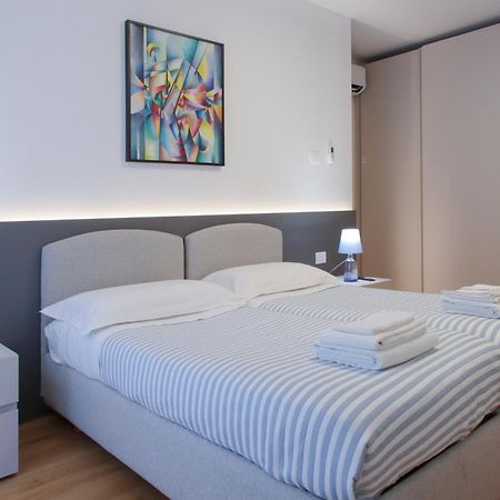 Apartamento Casa Ardo Wifi & Free Parking In Lecco Center Exterior foto