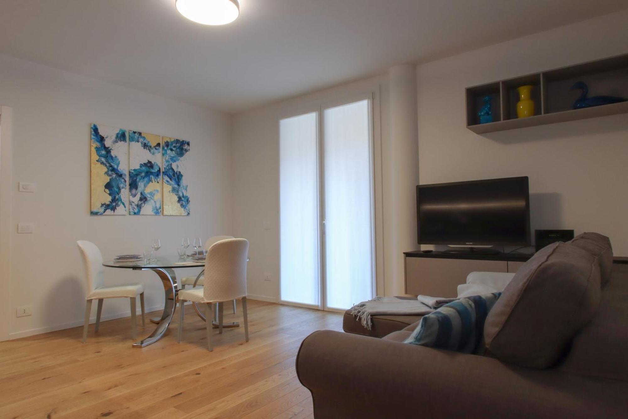 Apartamento Casa Ardo Wifi & Free Parking In Lecco Center Exterior foto