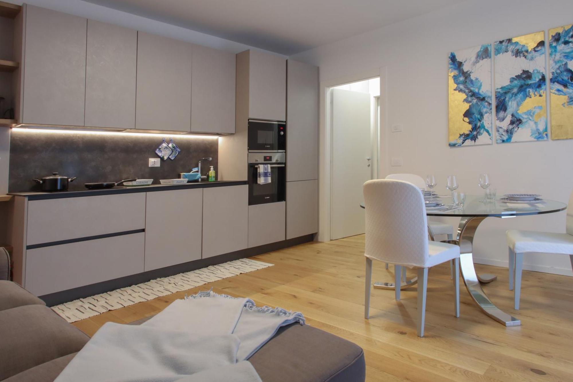 Apartamento Casa Ardo Wifi & Free Parking In Lecco Center Exterior foto