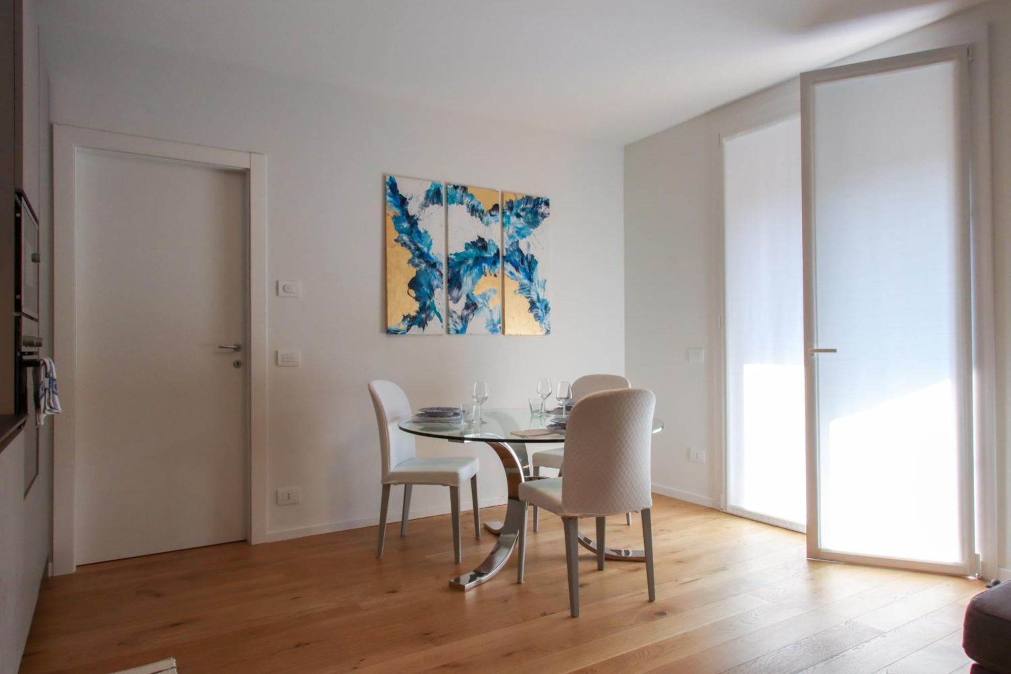 Apartamento Casa Ardo Wifi & Free Parking In Lecco Center Exterior foto